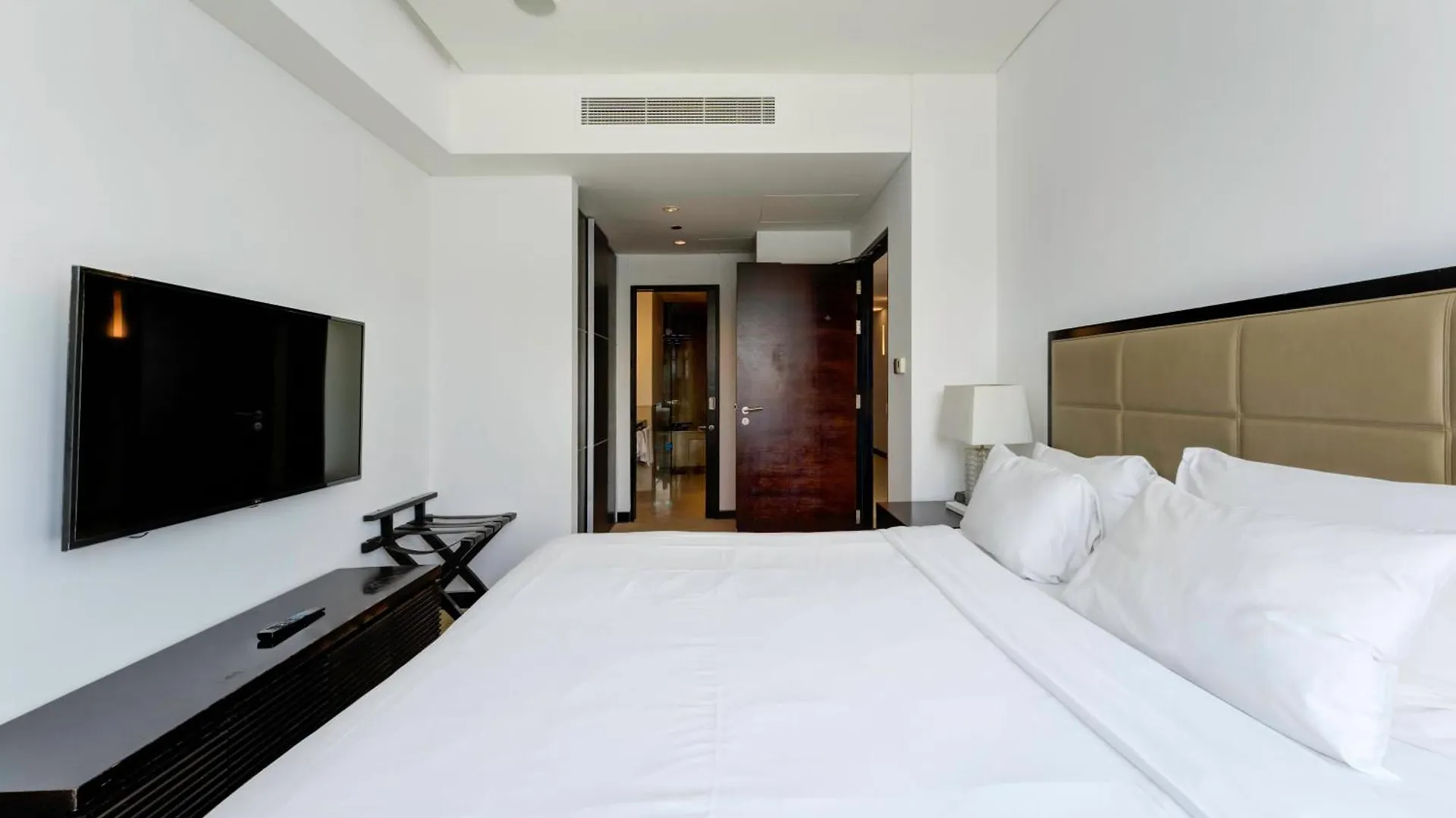 Blue Breeze - The Address Dubai Marina Mall Residence
